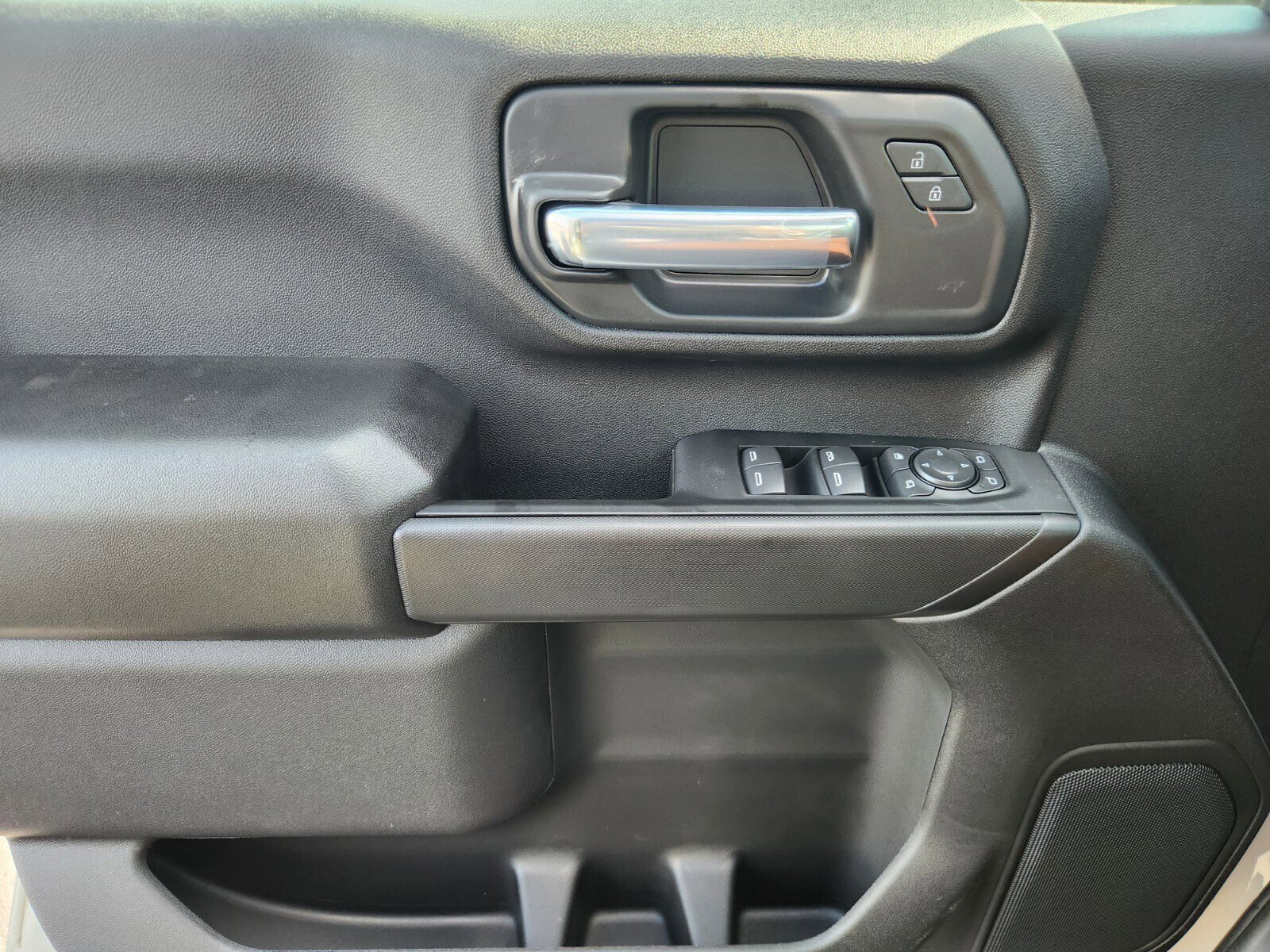 New 2026 Chevrolet Silverado 2500 Custom w/ Custom Value Package image 13