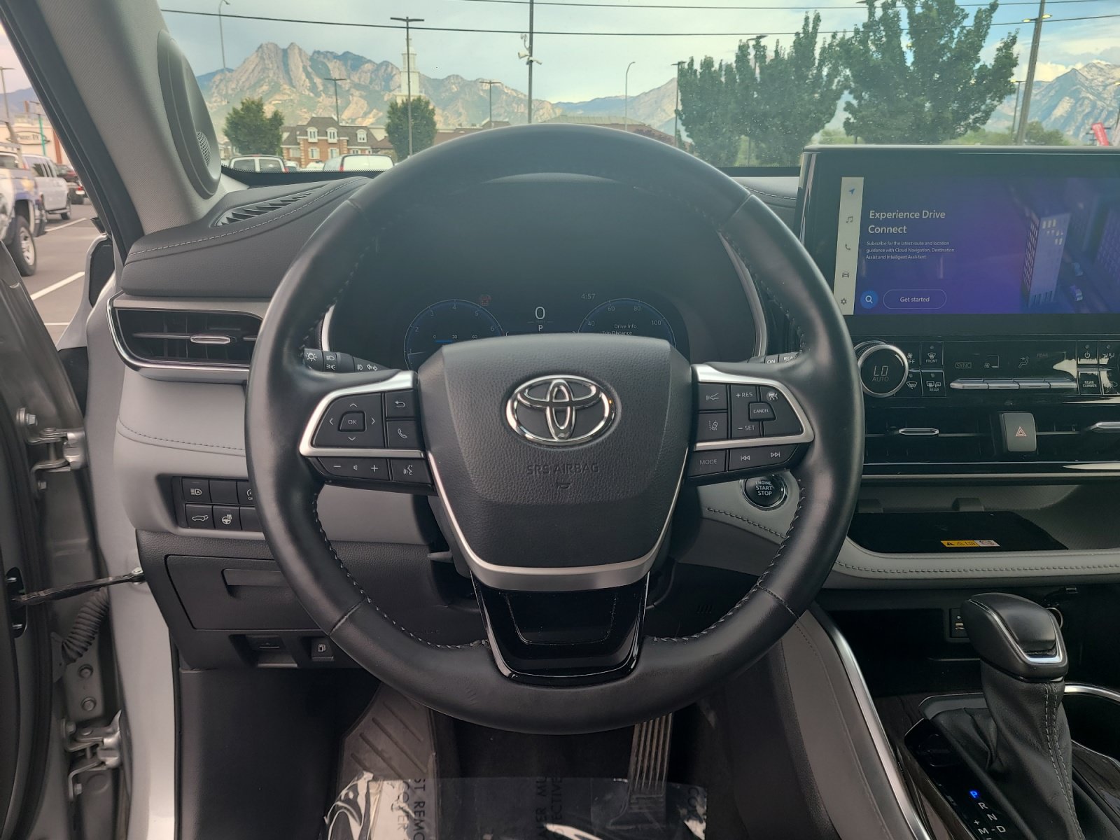 Used 2023 Toyota Highlander Limited AWD/4WD image 9
