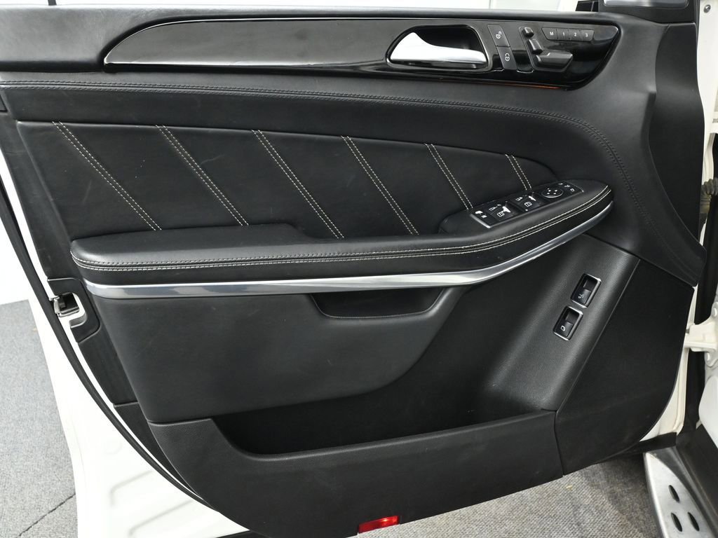 Used 2014 Mercedes-Benz GL 63 AMG 4MATIC image 10