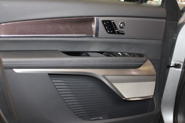 Certified 2026 Cadillac Vistiq Sport w/ LPO, Floor Liner Package AWD/4WD image 30