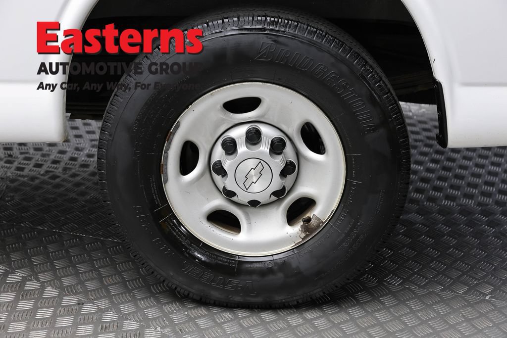 Used 2019 Chevrolet Express 2500 w/ Safety Package RWD image 8