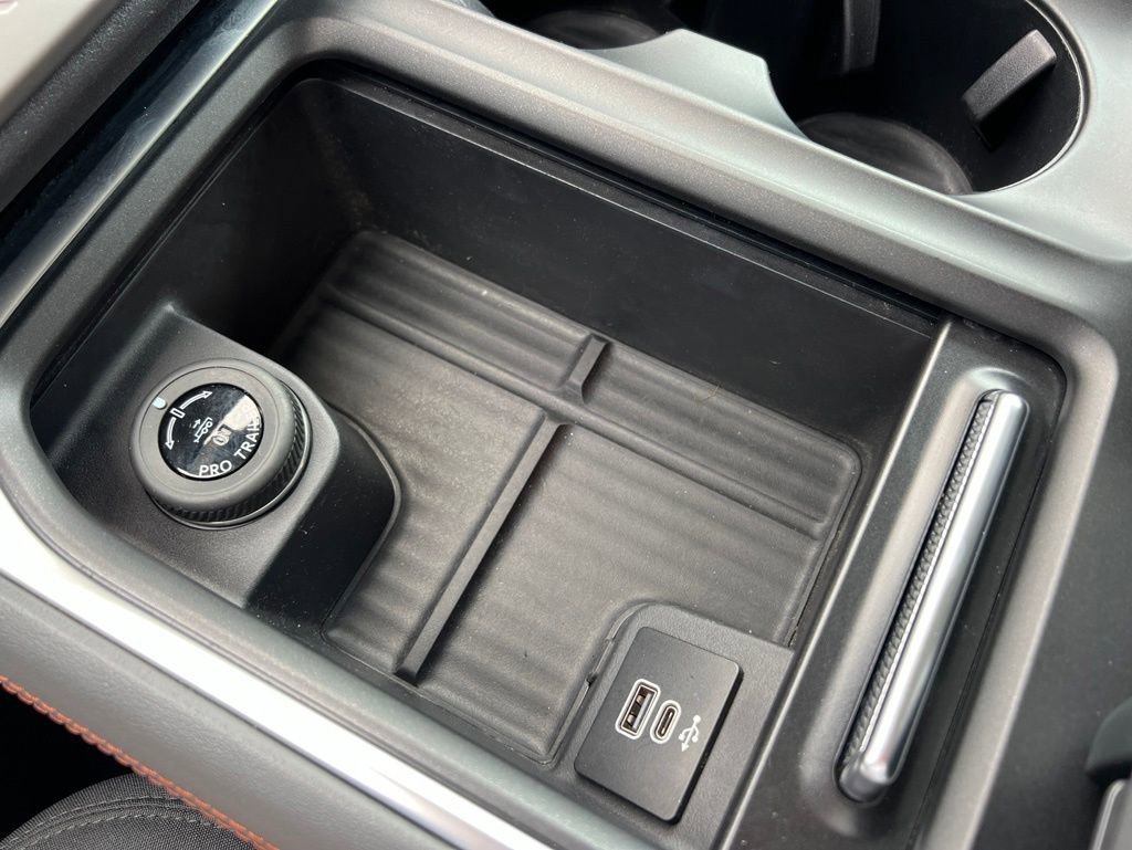 Used 2025 Ford Expedition Max Active RWD image 30