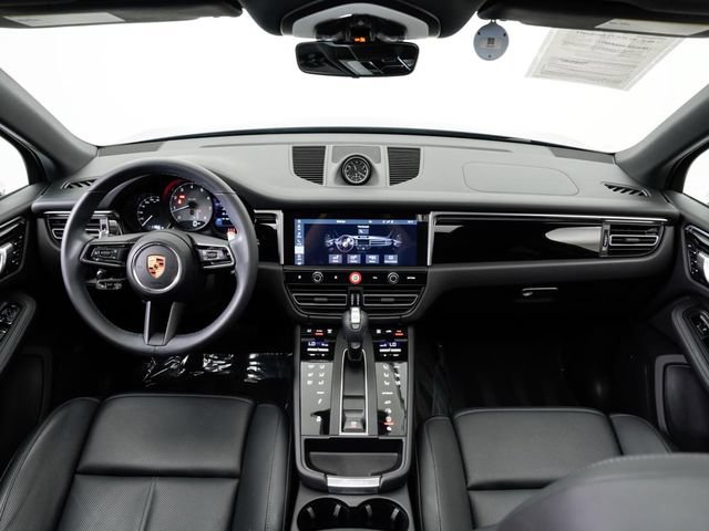 Certified 2023 Porsche Macan S AWD/4WD image 22