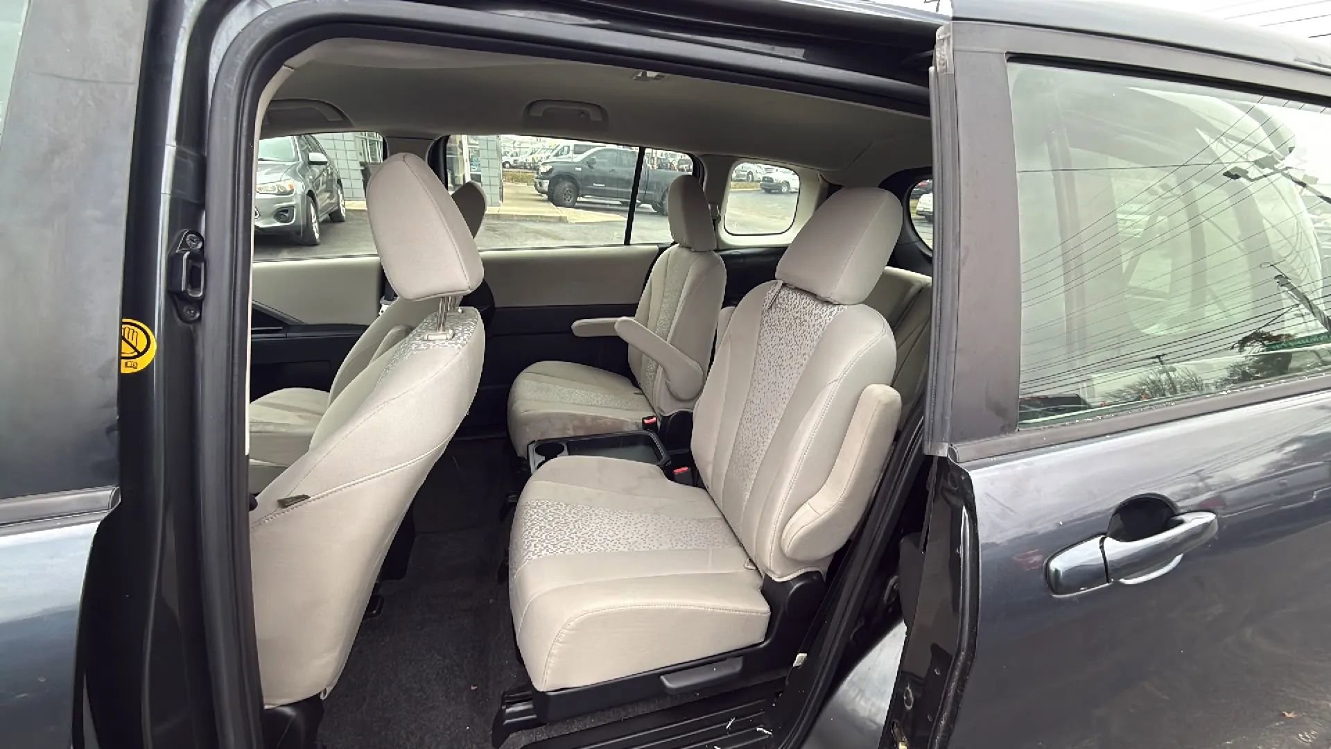 Used 2012 MAZDA MAZDA5 Touring image 11