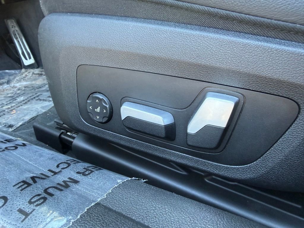 Used 2024 BMW 440i xDrive Coupe w/ Premium Package image 5