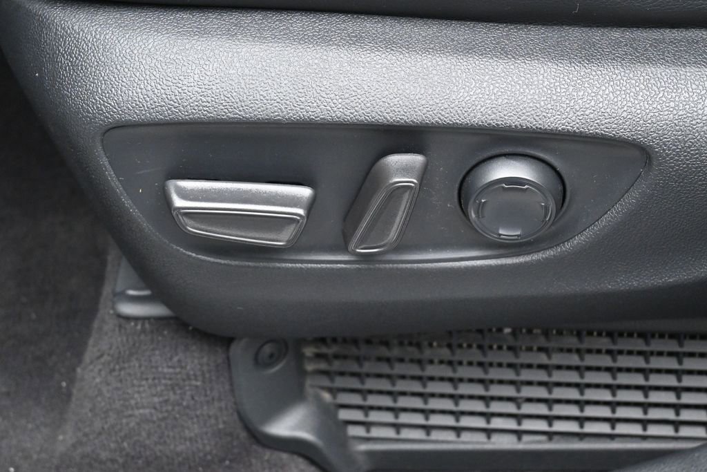 Used 2021 Toyota Sienna XSE w/ XSE Plus Package FWD image 10