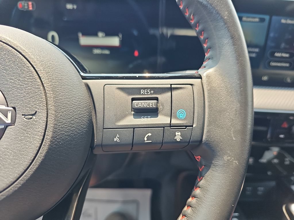 Used 2026 Nissan Kicks SR FWD image 18