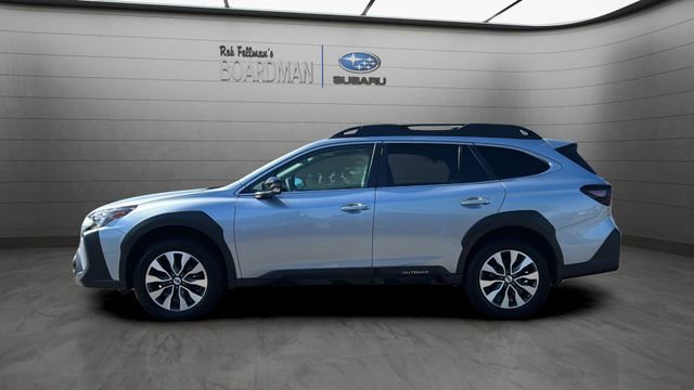 Used 2023 Subaru Outback Limited AWD/4WD image 9