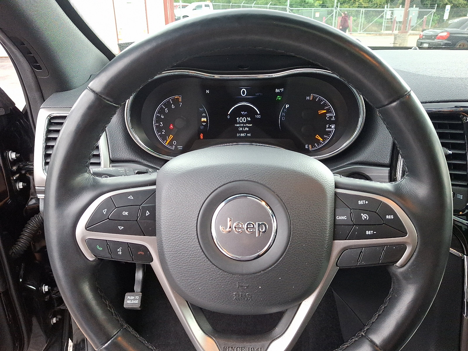 Used 2022 Jeep Grand Cherokee Limited image 21