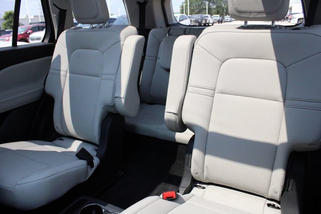 New 2026 Lincoln Aviator AWD image 21