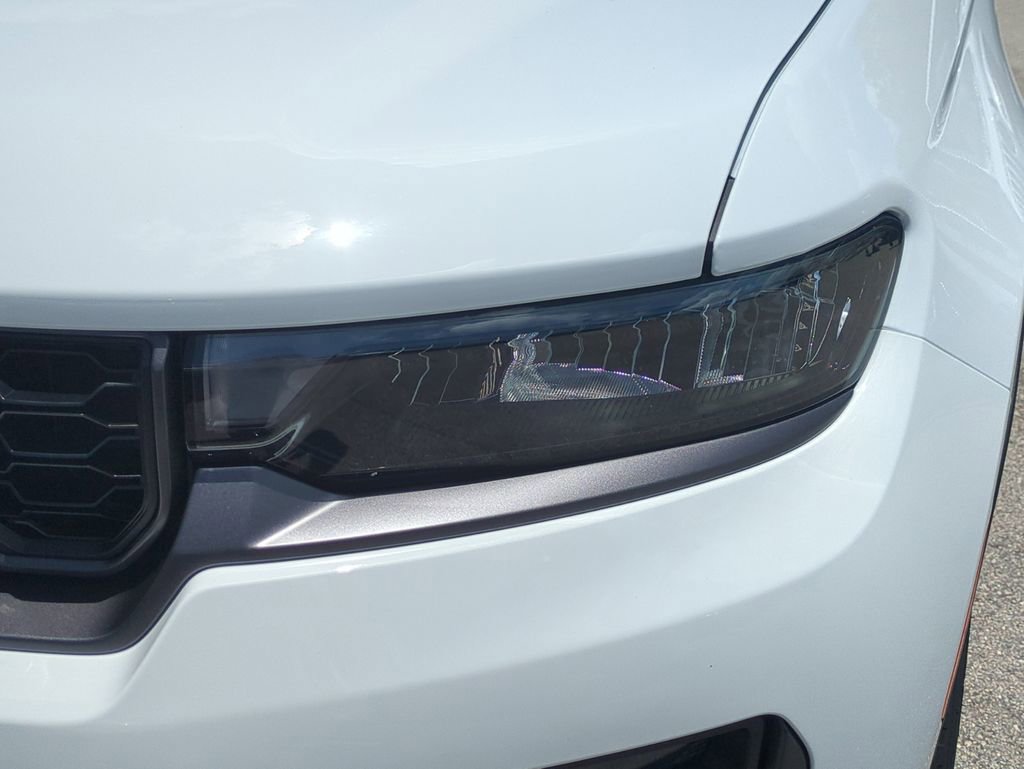 New 2026 Jeep Grand Cherokee L Limited AWD/4WD image 10