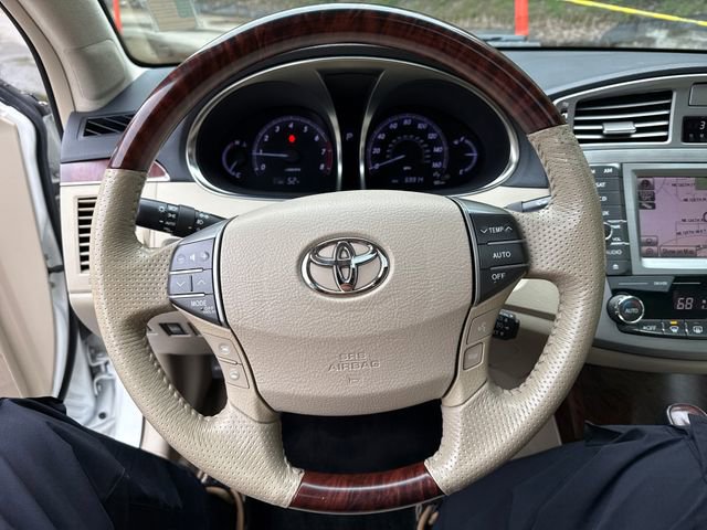 Used 2011 Toyota Avalon Limited FWD image 20