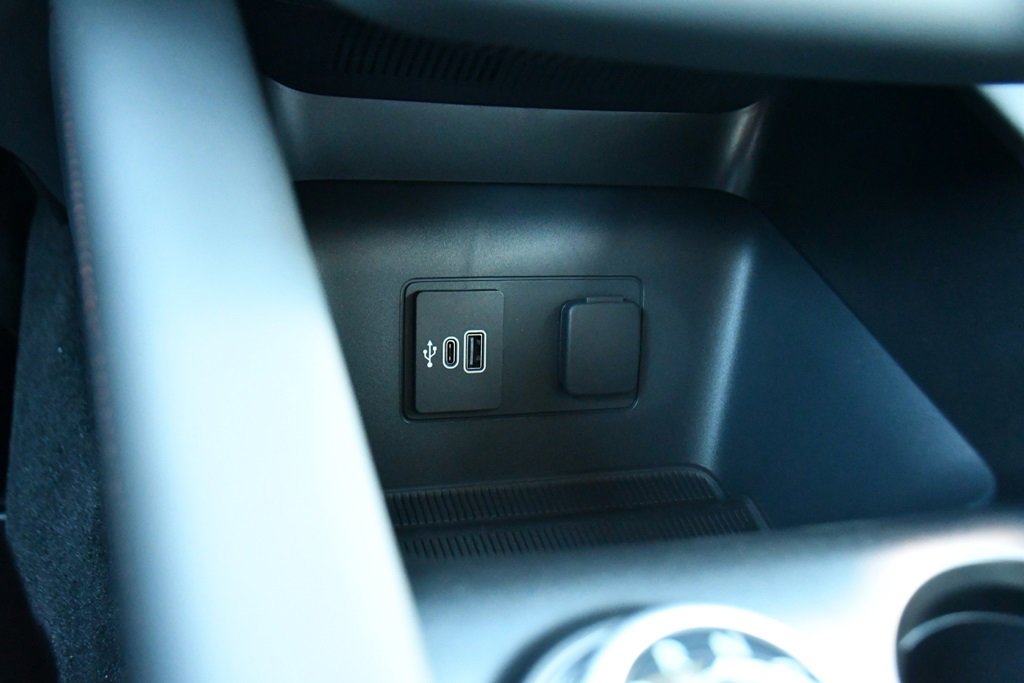 Used 2026 Ford Explorer Active w/ Active Comfort Package image 32