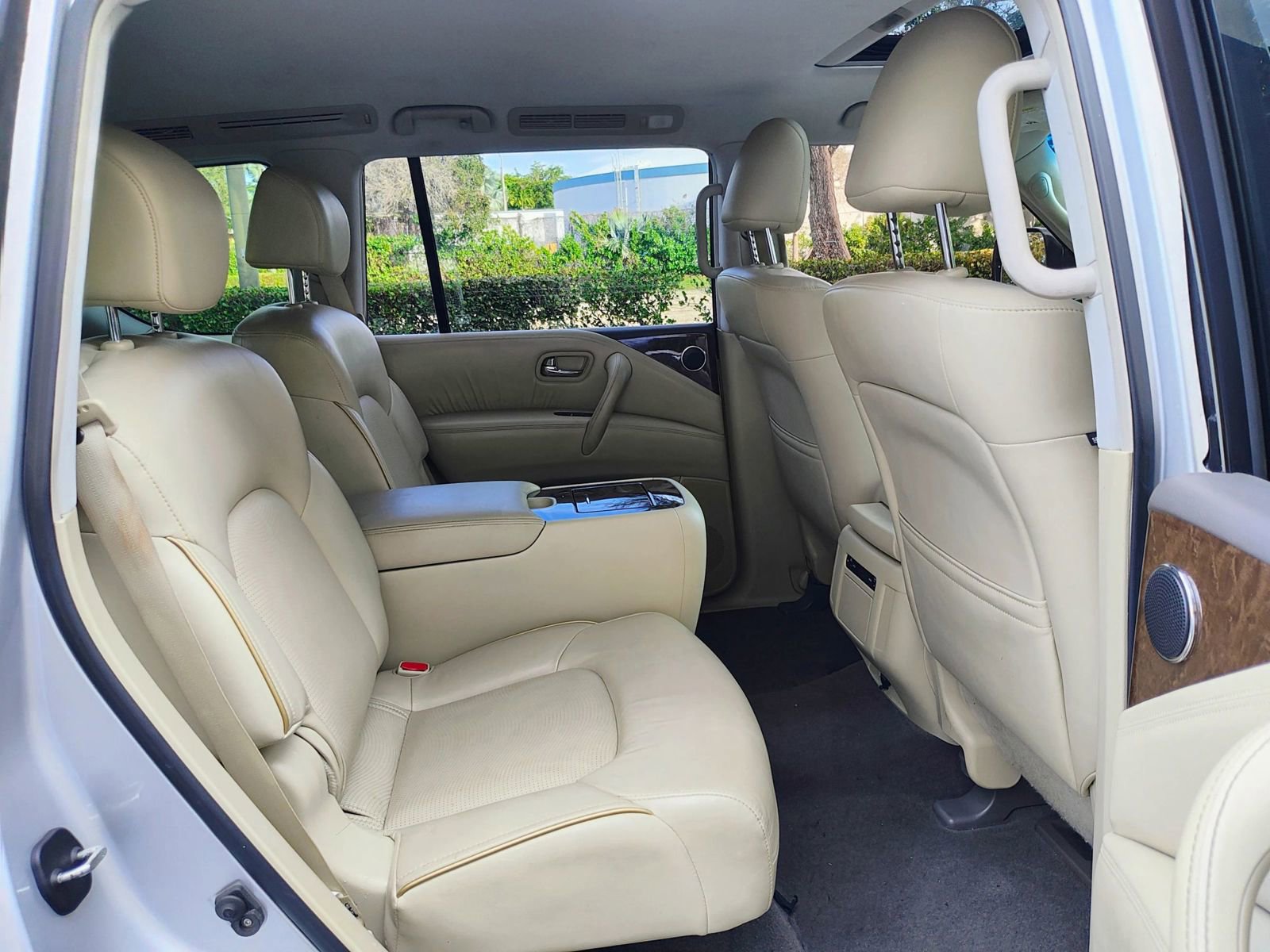 Used 2017 INFINITI QX80 Sport Utility 4D image 14