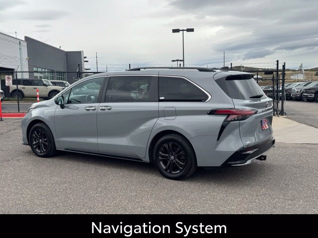 Used 2024 Toyota Sienna XSE w/ XSE Plus Package AWD/4WD image 3