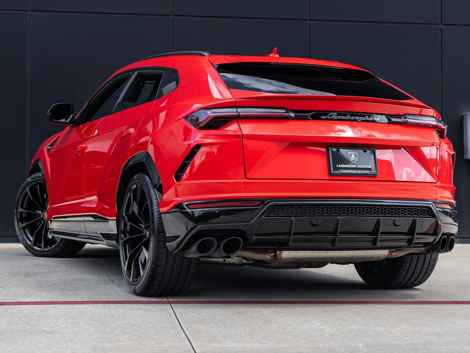 Used 2022 Lamborghini Urus image 6