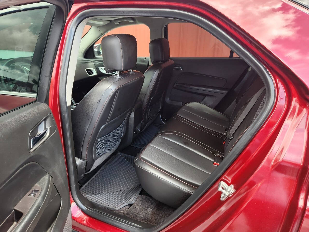 Used 2016 Chevrolet Equinox LTZ w/ Enhanced Convenience Package AWD/4WD image 13