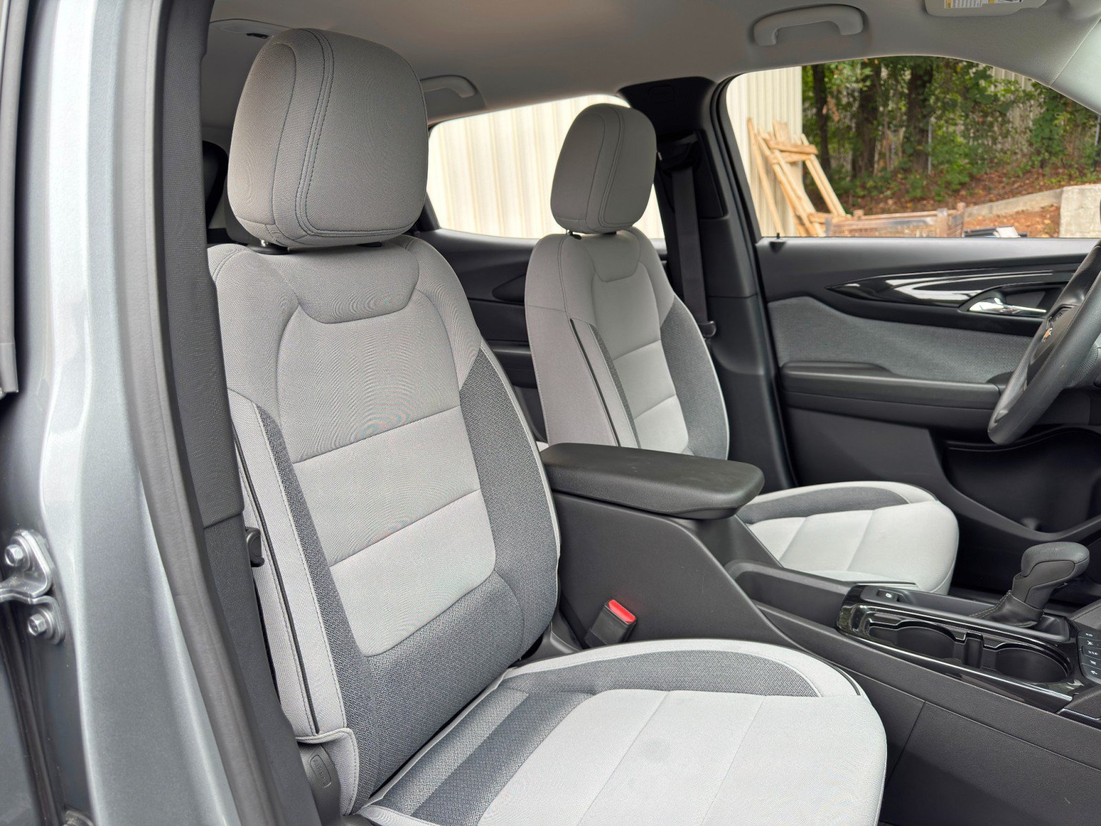Used 2026 Chevrolet TrailBlazer LS w/ LS Convenience Package FWD image 29