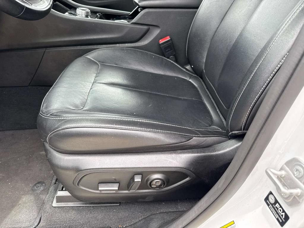 Used 2022 Jeep Grand Cherokee Limited RWD image 17