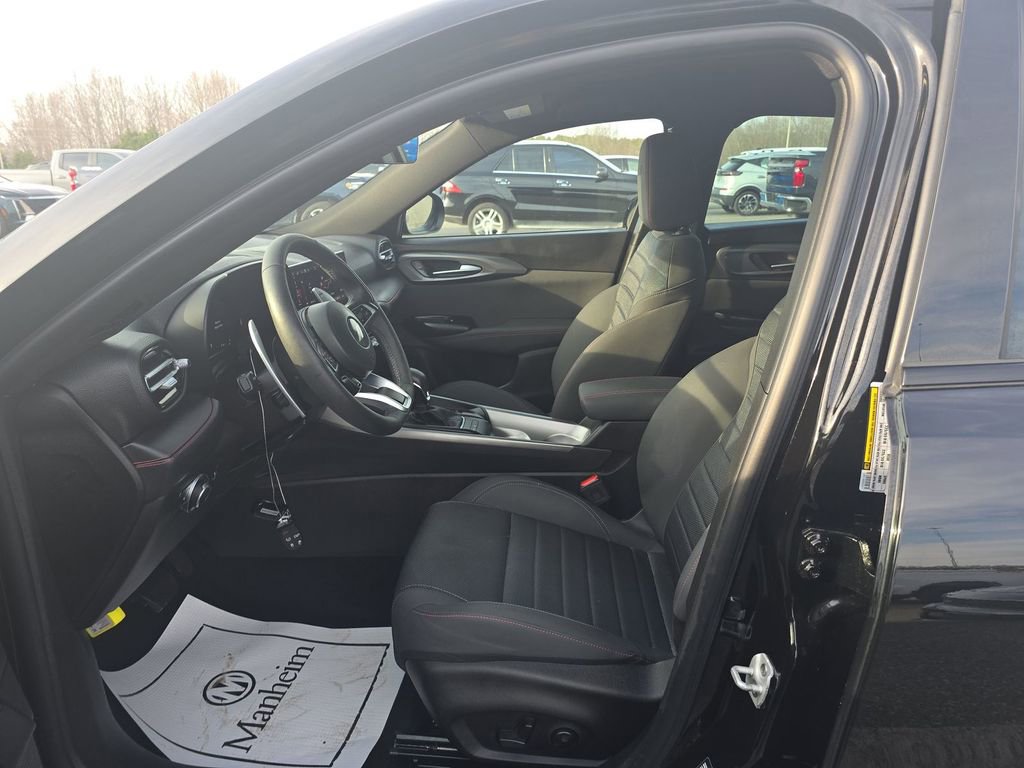 Used 2024 Dodge Hornet R/T w/ R/T Blacktop Package image 4