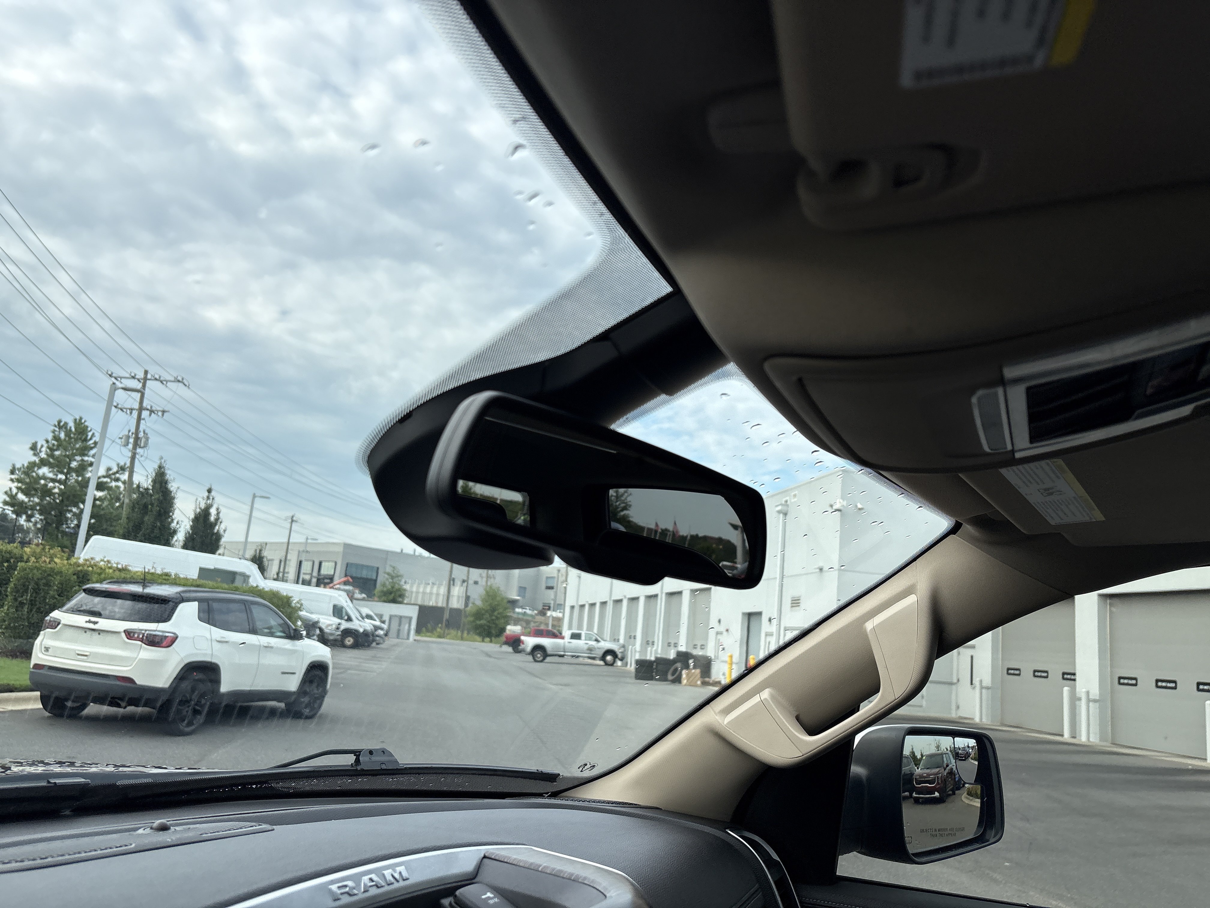 Used 2019 RAM 1500 Laramie AWD/4WD image 27