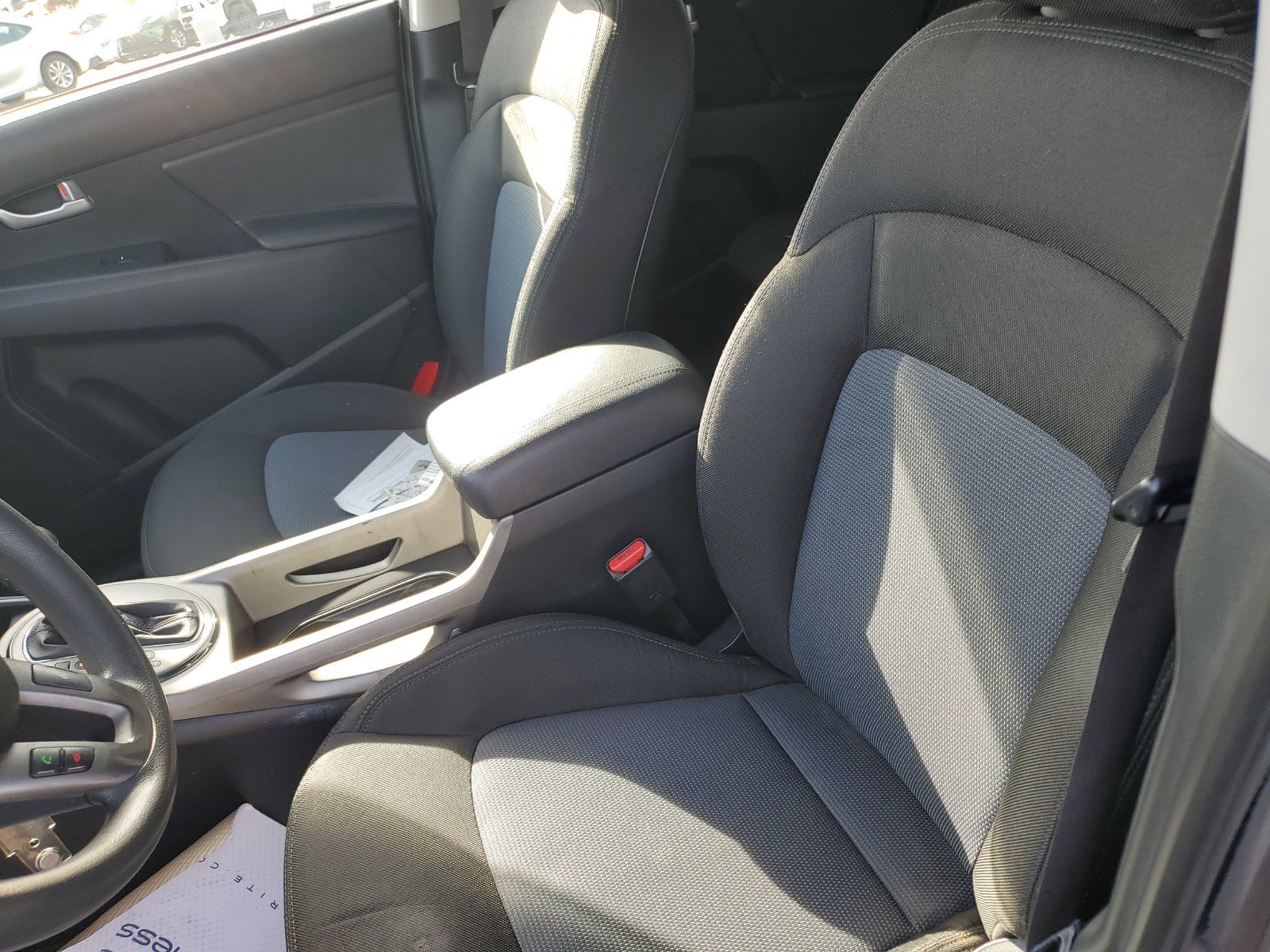 Used 2016 Kia Sportage LX FWD image 16