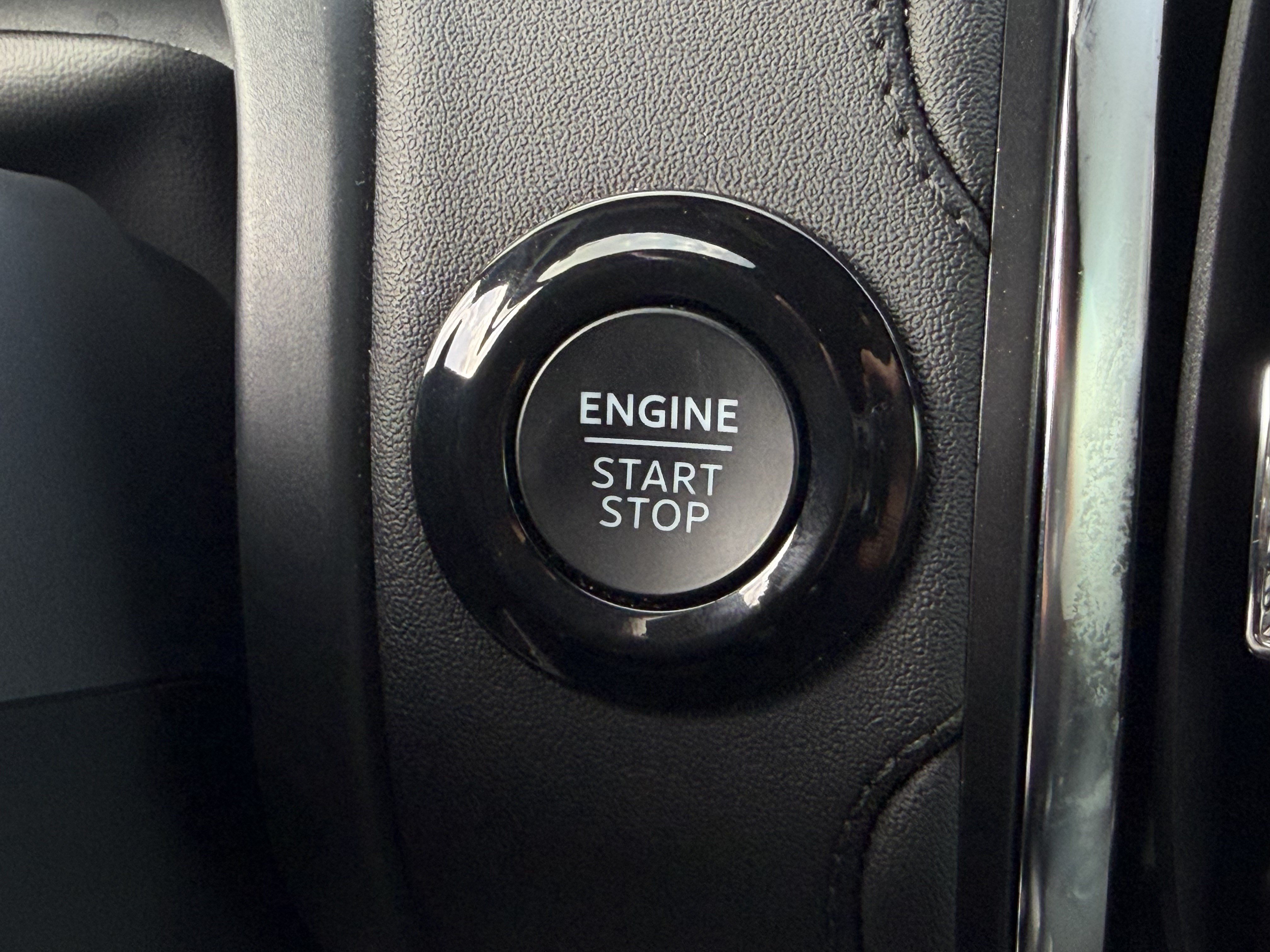 Certified 2025 Ford Expedition Tremor AWD/4WD image 23