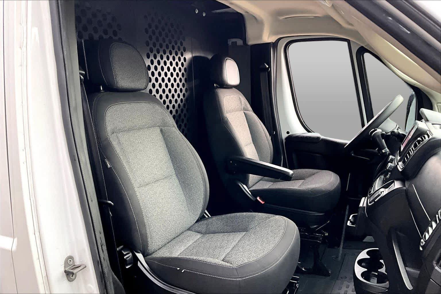 Used 2023 RAM ProMaster 2500 FWD image 9