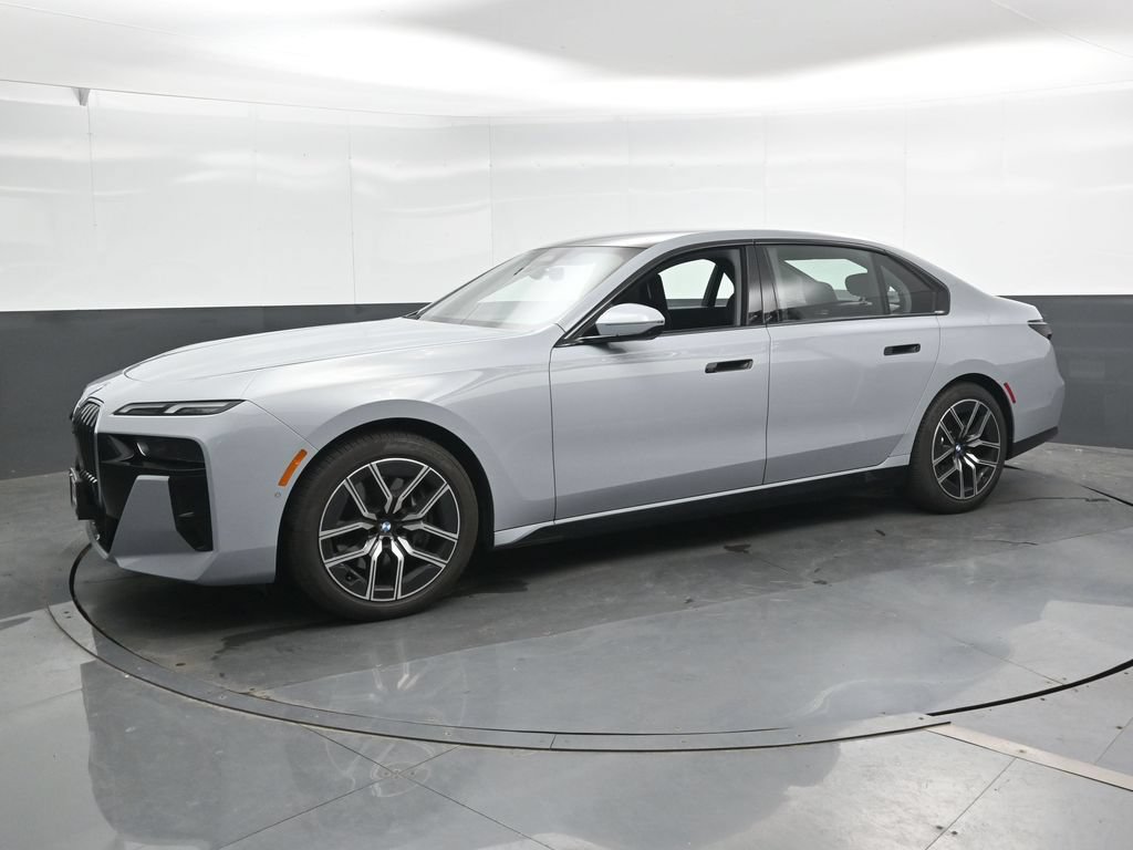Used 2026 BMW 740i xDrive AWD/4WD image 7