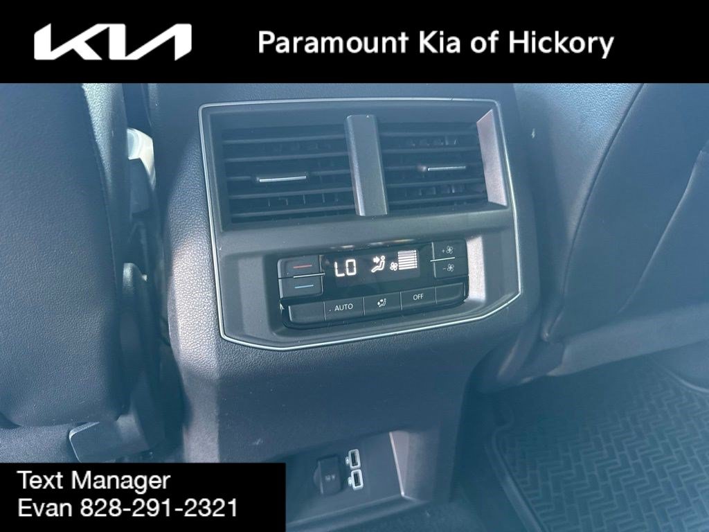 Used 2019 Volkswagen Atlas SE w/ Towing Package AWD/4WD image 16