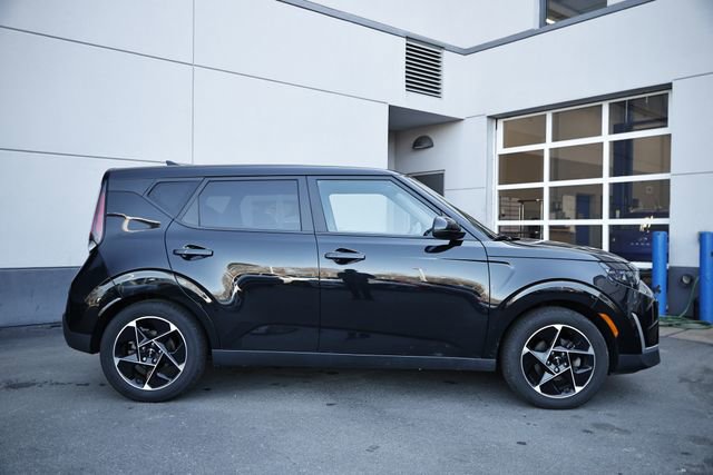 Used 2023 Kia Soul EX image 4