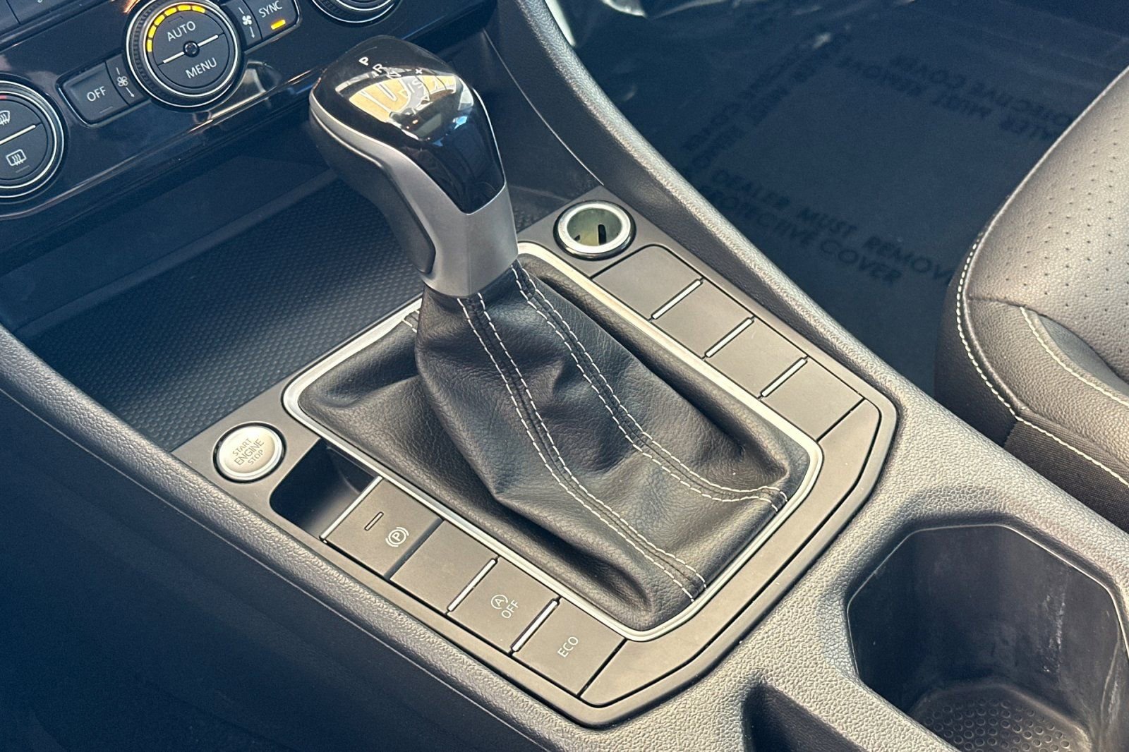 Used 2024 Volkswagen Jetta SE w/ Panoramic Sunroof Package image 20