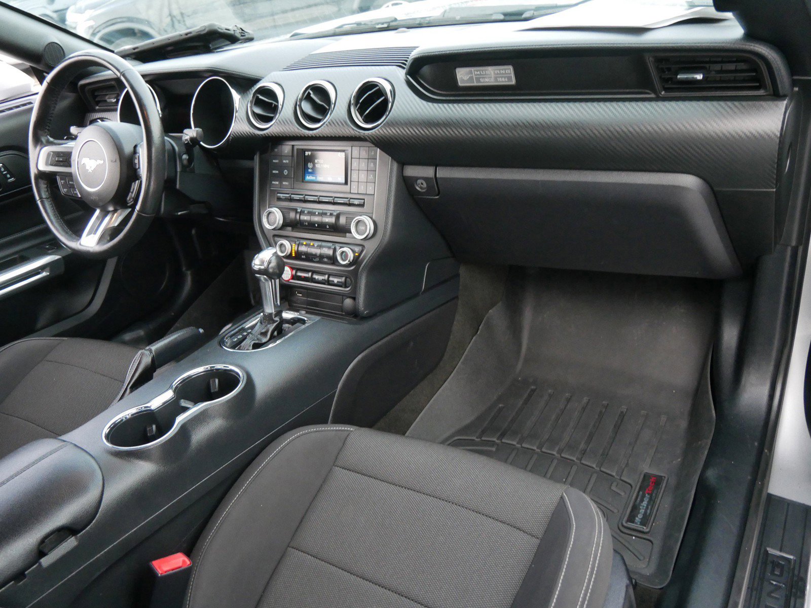 Used 2016 Ford Mustang Convertible image 15