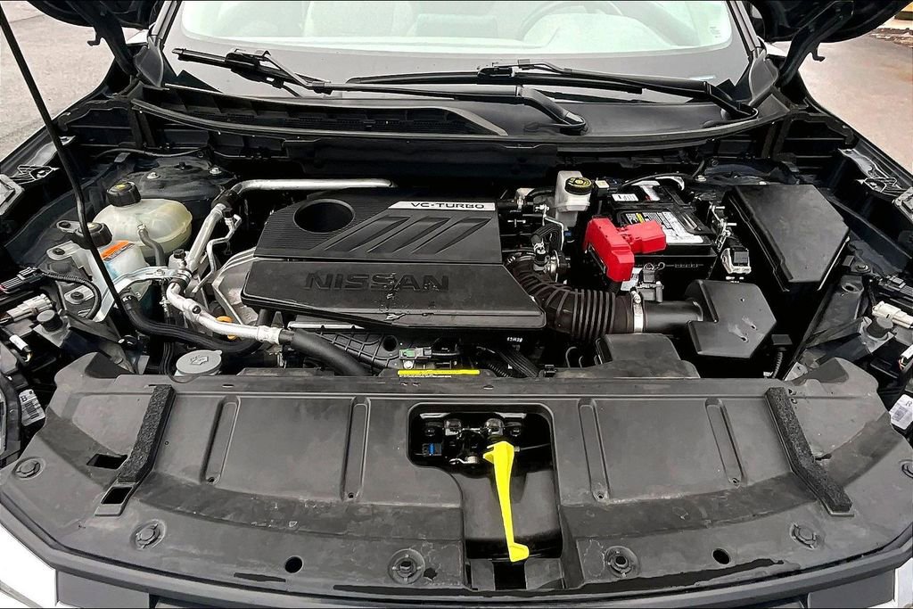 Used 2025 Nissan Rogue SV AWD/4WD image 10