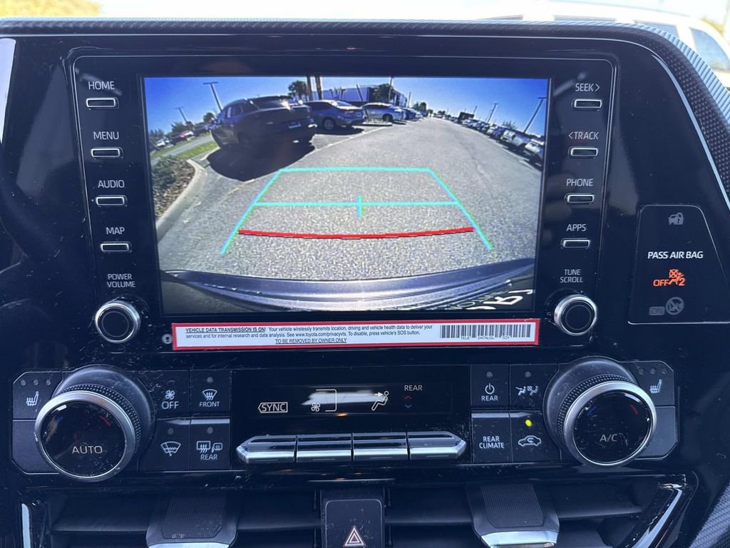 Used 2022 Toyota Highlander XSE image 33