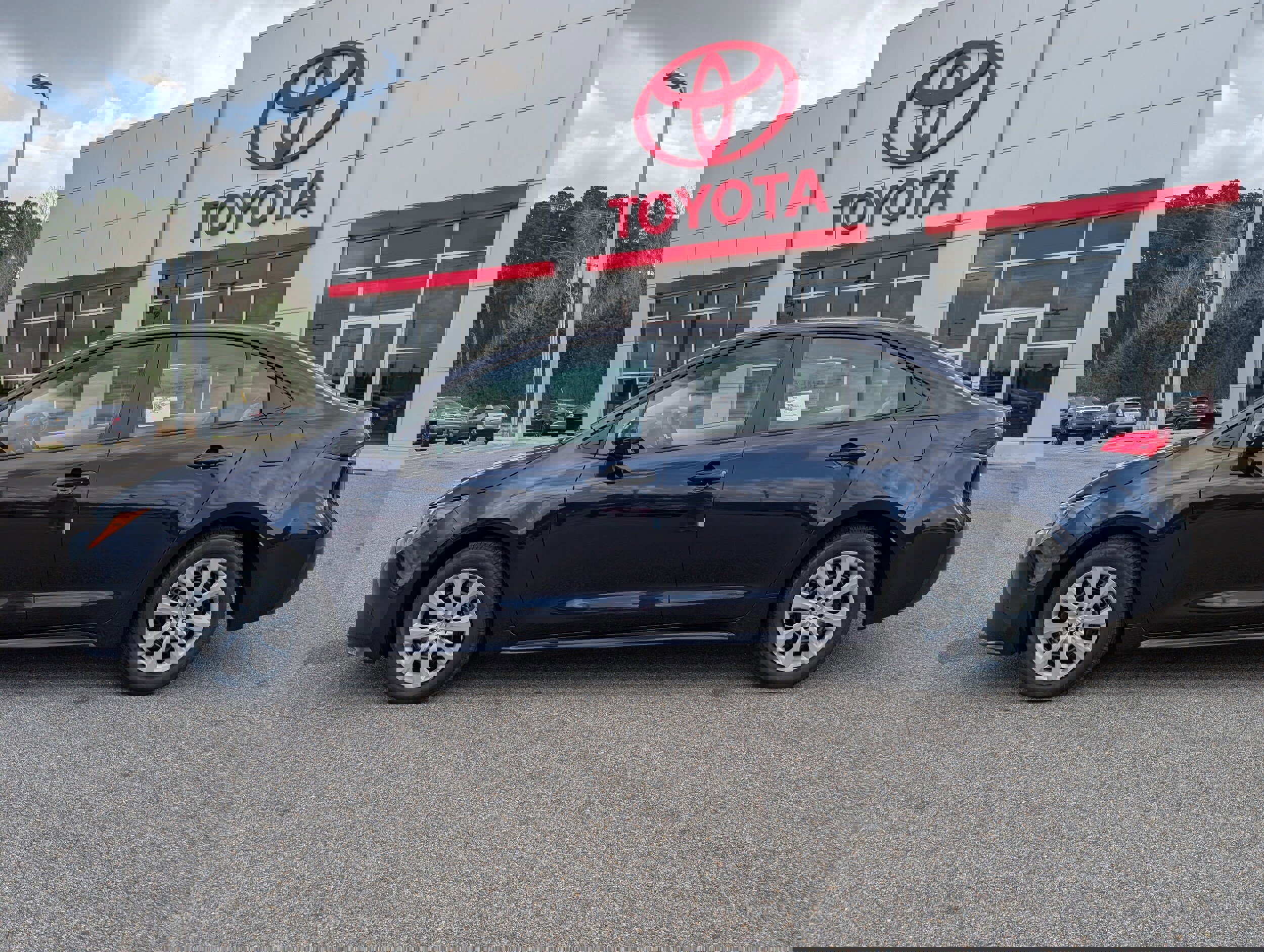 New 2026 Toyota Corolla LE image 2