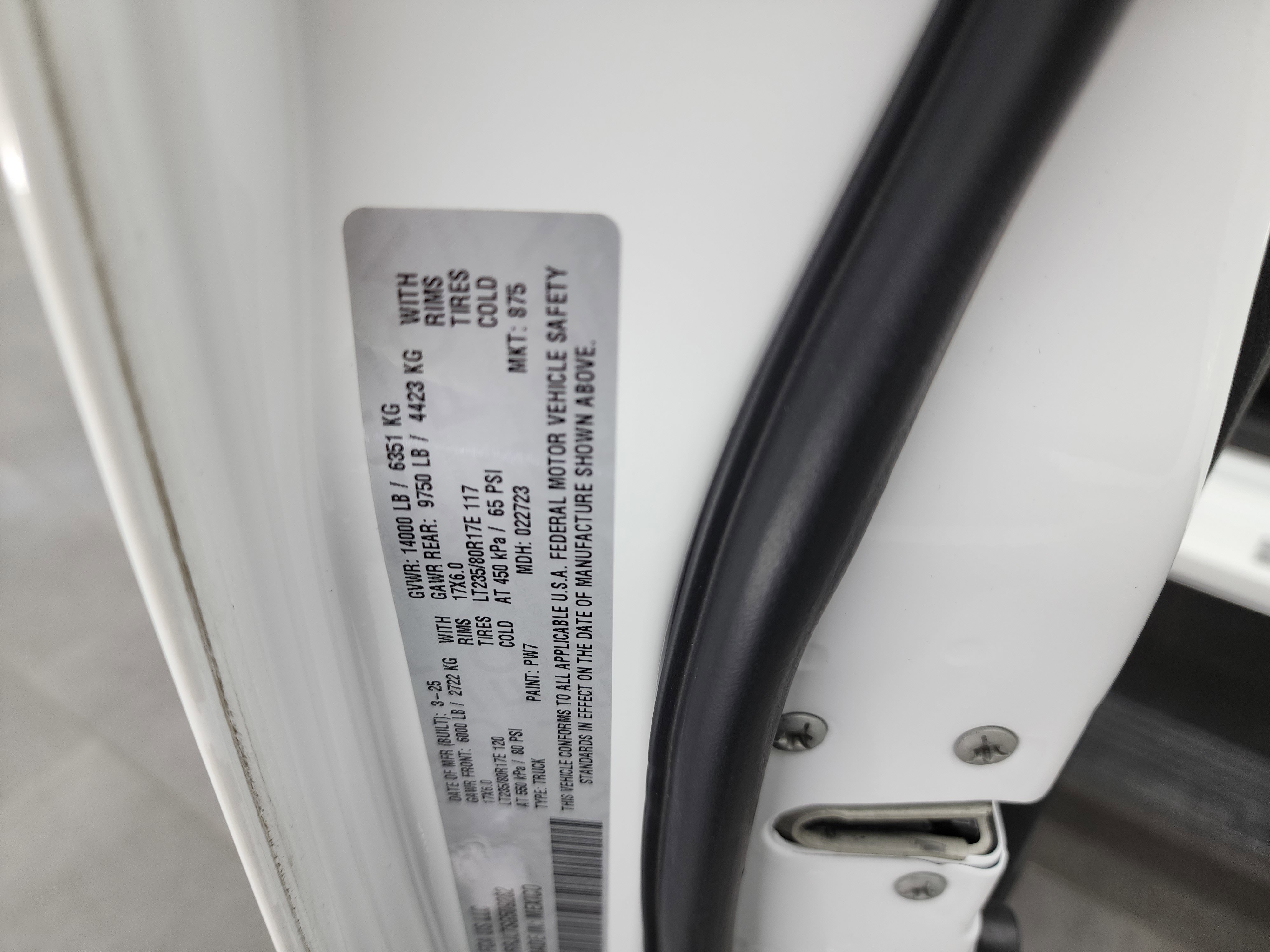 Used 2025 RAM 3500 Laramie image 68