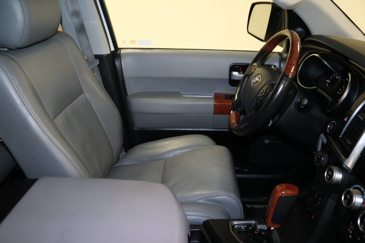 Used 2020 Toyota Sequoia Platinum image 92