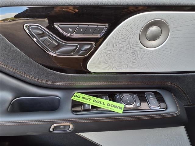 New 2025 Lincoln Aviator Black Label image 13