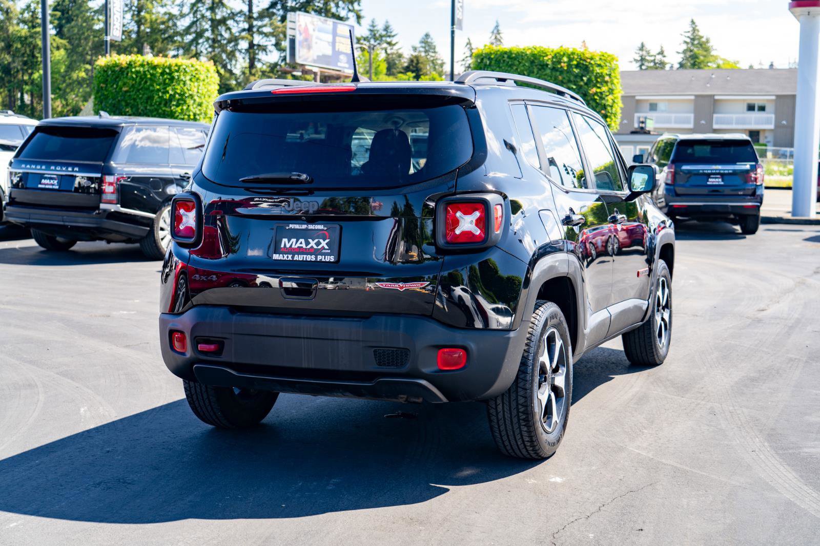 Used 2020 Jeep Renegade Trailhawk w/ Popular Equipment Group AWD/4WD image 7