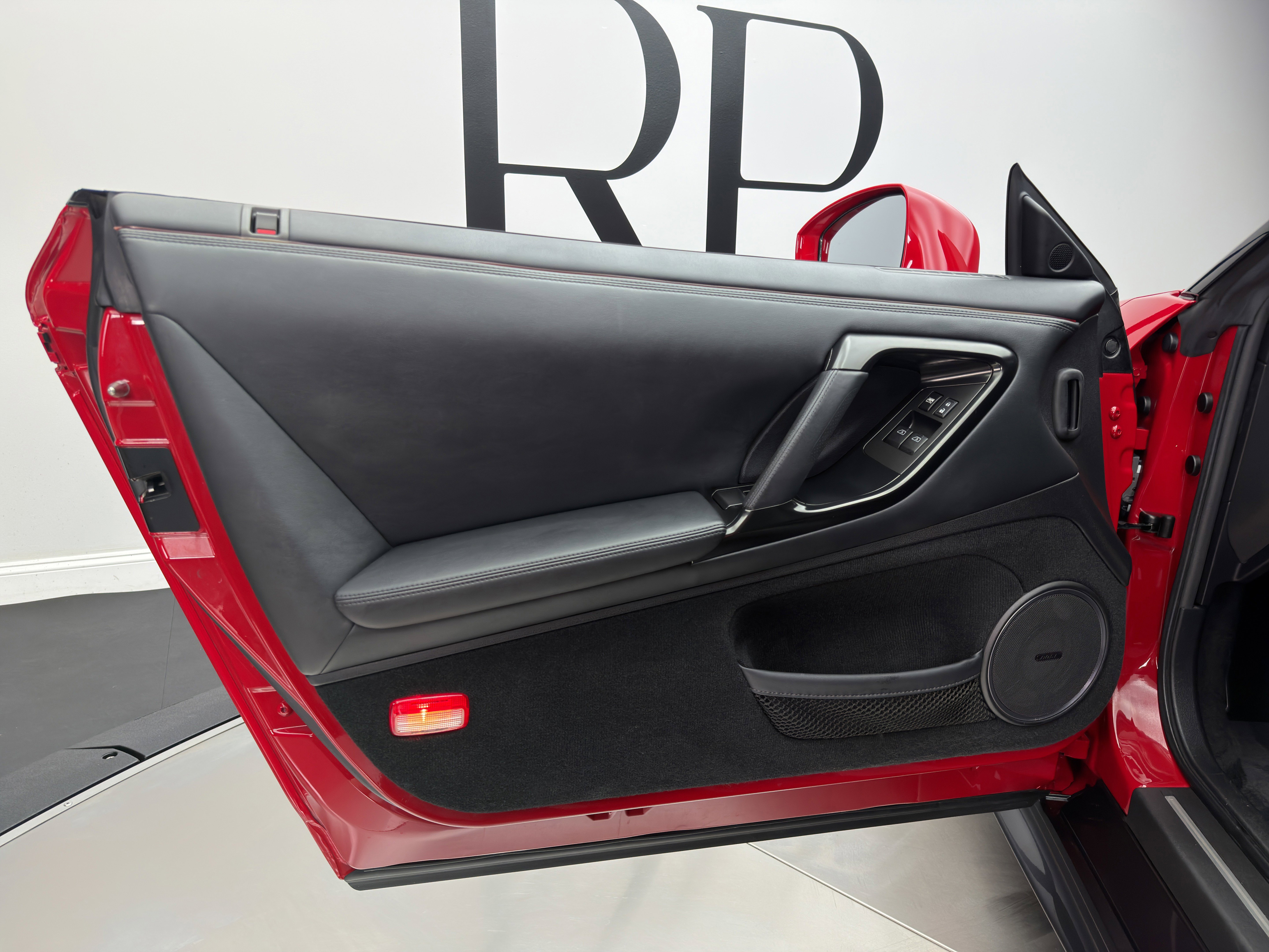 Used 2018 Nissan GT-R Premium AWD/4WD image 16