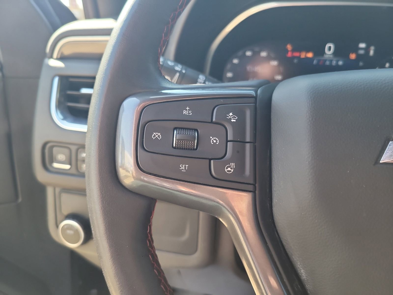 Used 2022 Chevrolet Tahoe RST w/ Luxury Package RWD image 14