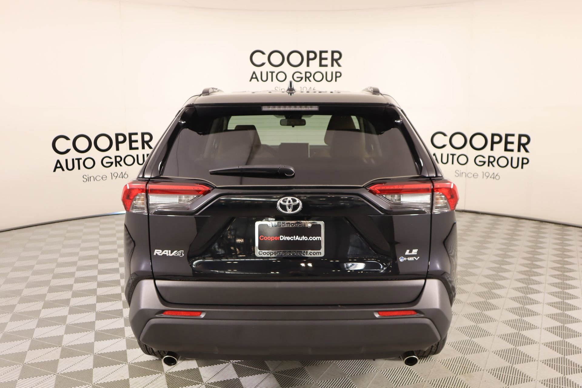 Used 2025 Toyota RAV4 LE image 20