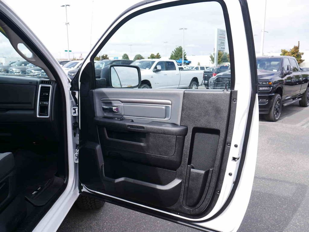 Certified 2021 RAM 1500 Classic SLT image 11