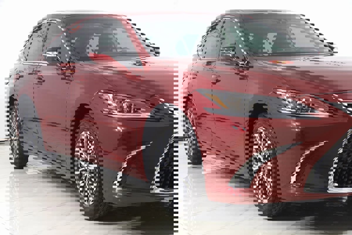 Used 2024 Lexus ES 350 image 40