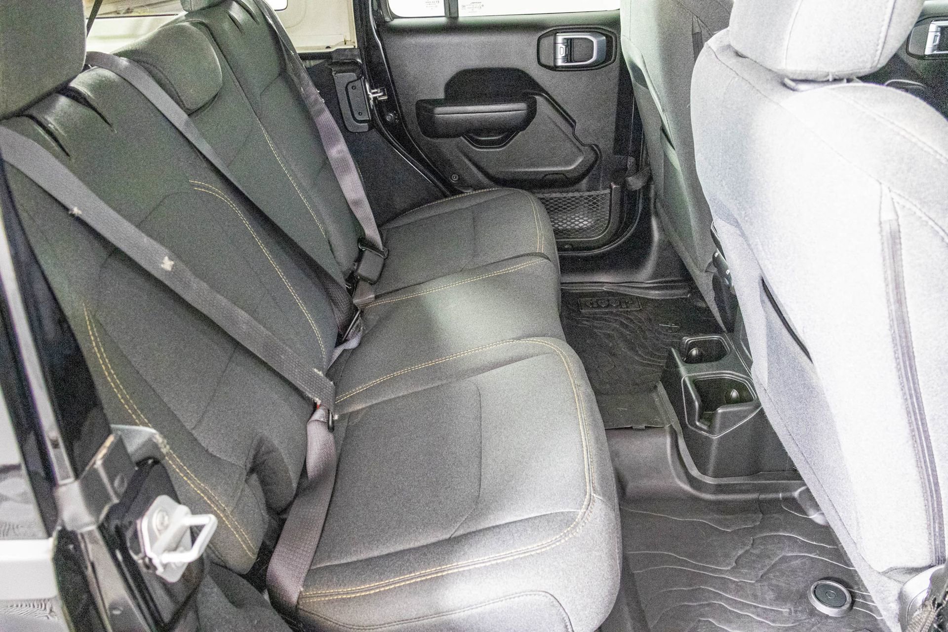 Used 2024 Jeep Wrangler Willys image 40