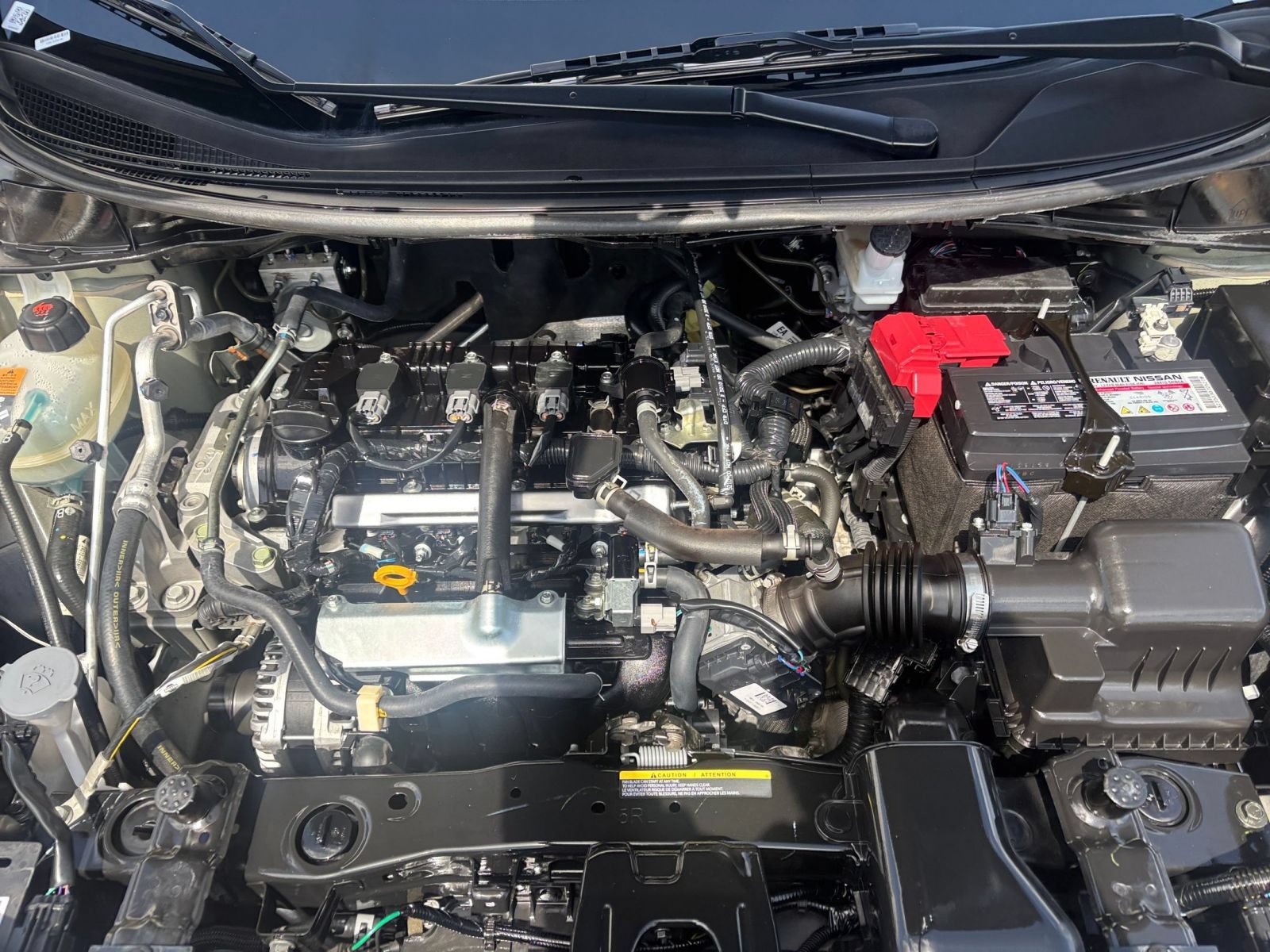 Used 2025 Nissan Versa SV FWD image 30