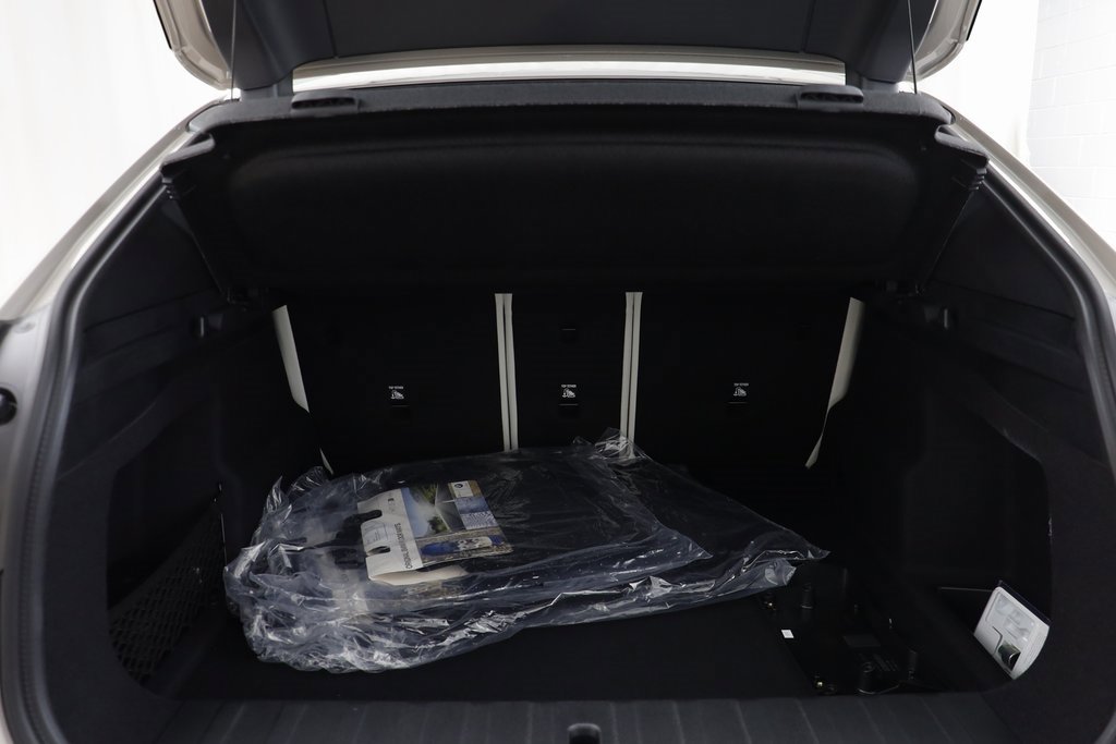 New 2026 BMW X2 xDrive28i w/ Convenience Package image 18