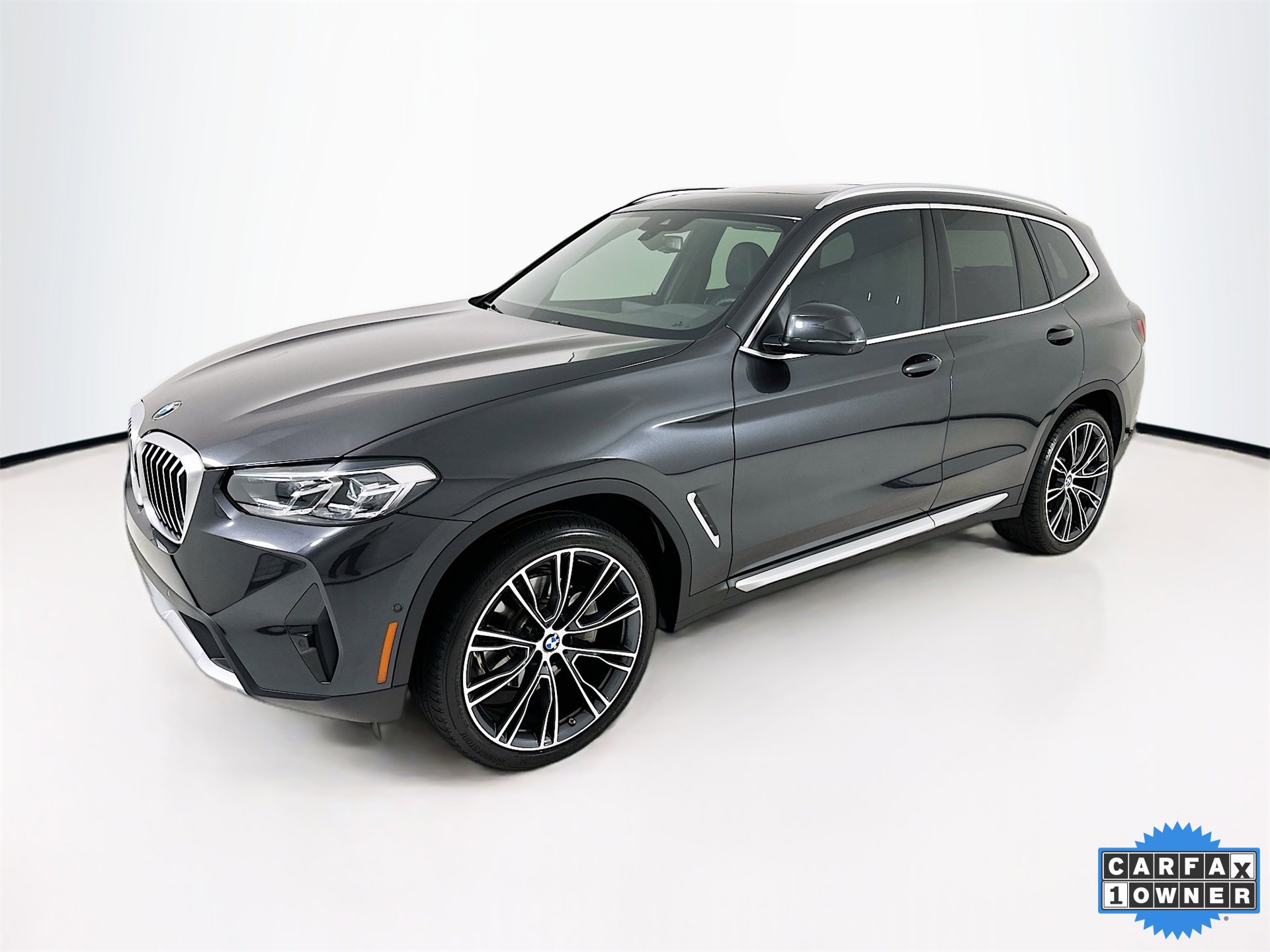 Used 2024 BMW X3 xDrive30i w/ Convenience Package image 3
