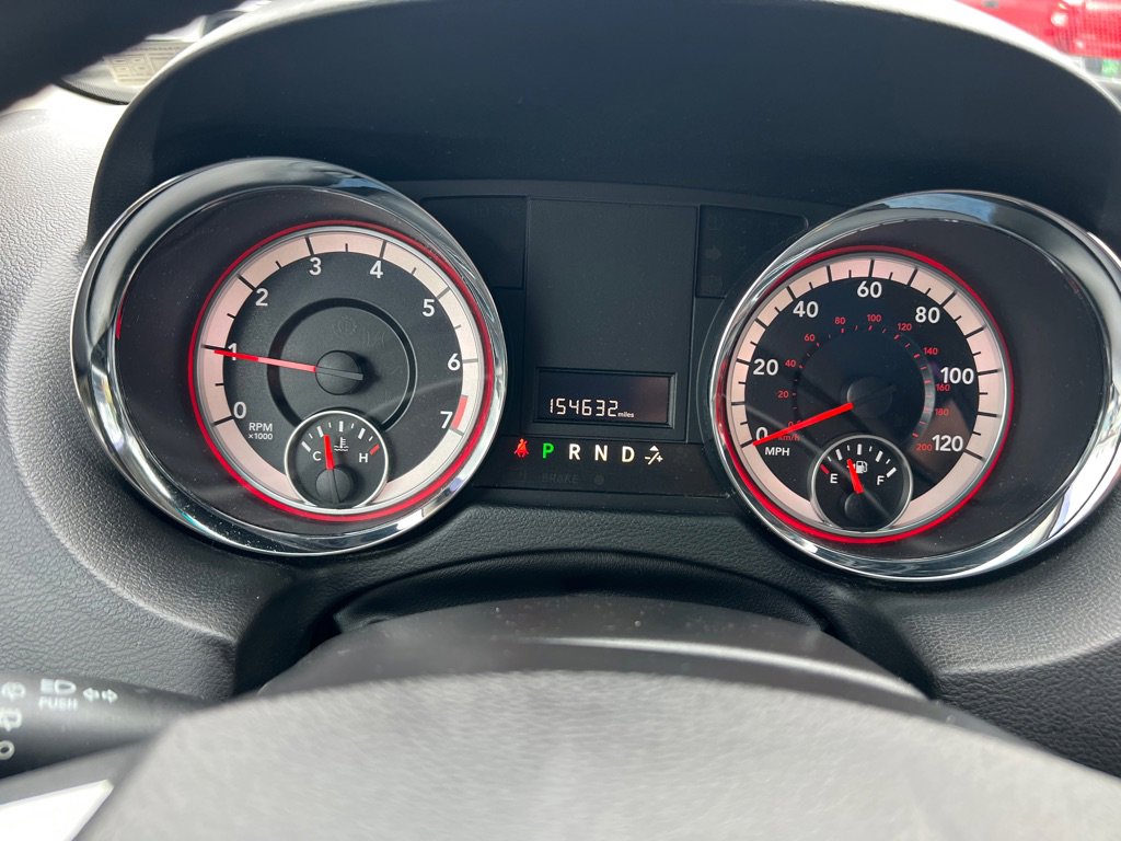 Used 2016 Dodge Grand Caravan SXT w/ UConnect Hands-Free Group image 25